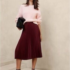 Banana Republic Silky Pleated Skirt in Wine